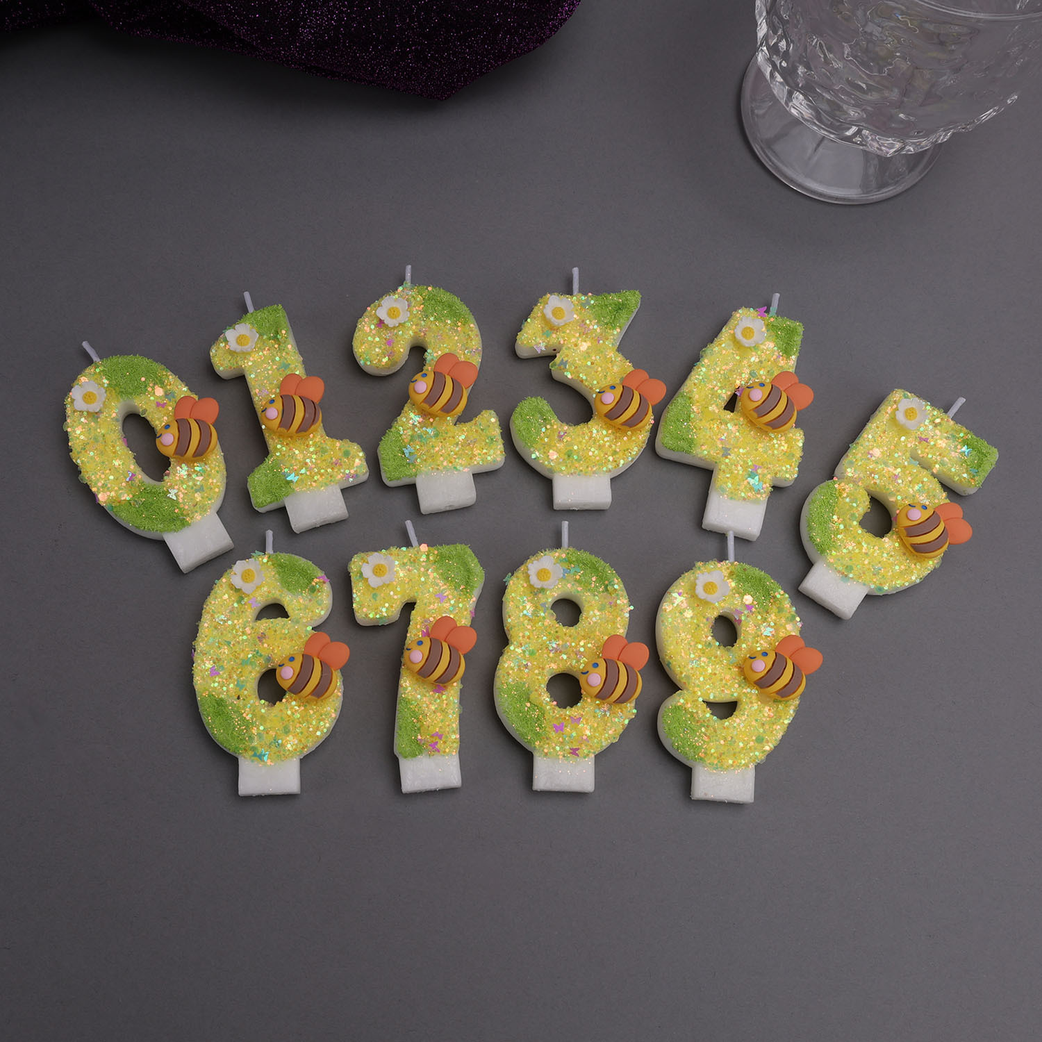 Yellow-Green Digital Candles,  - Holiday Candle Set recension och pris
